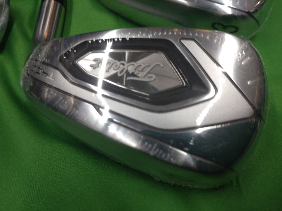 希少新品未使用品タイトリストT400 7〜43°5本 NSPRO950neo S