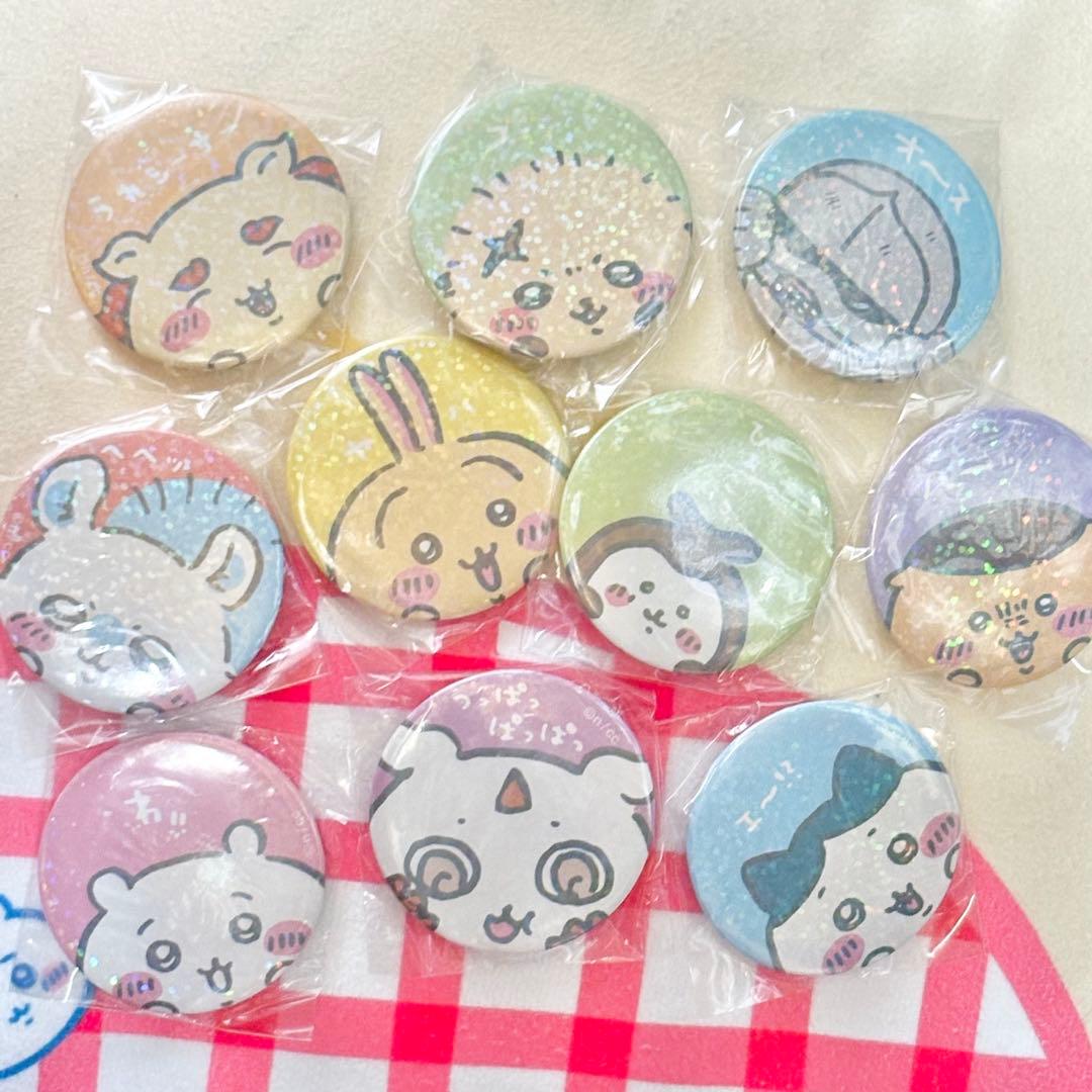 ちいかわらんど 大阪梅田店限定　ひょっこりのぞくホログラム缶バッジ　コンプ