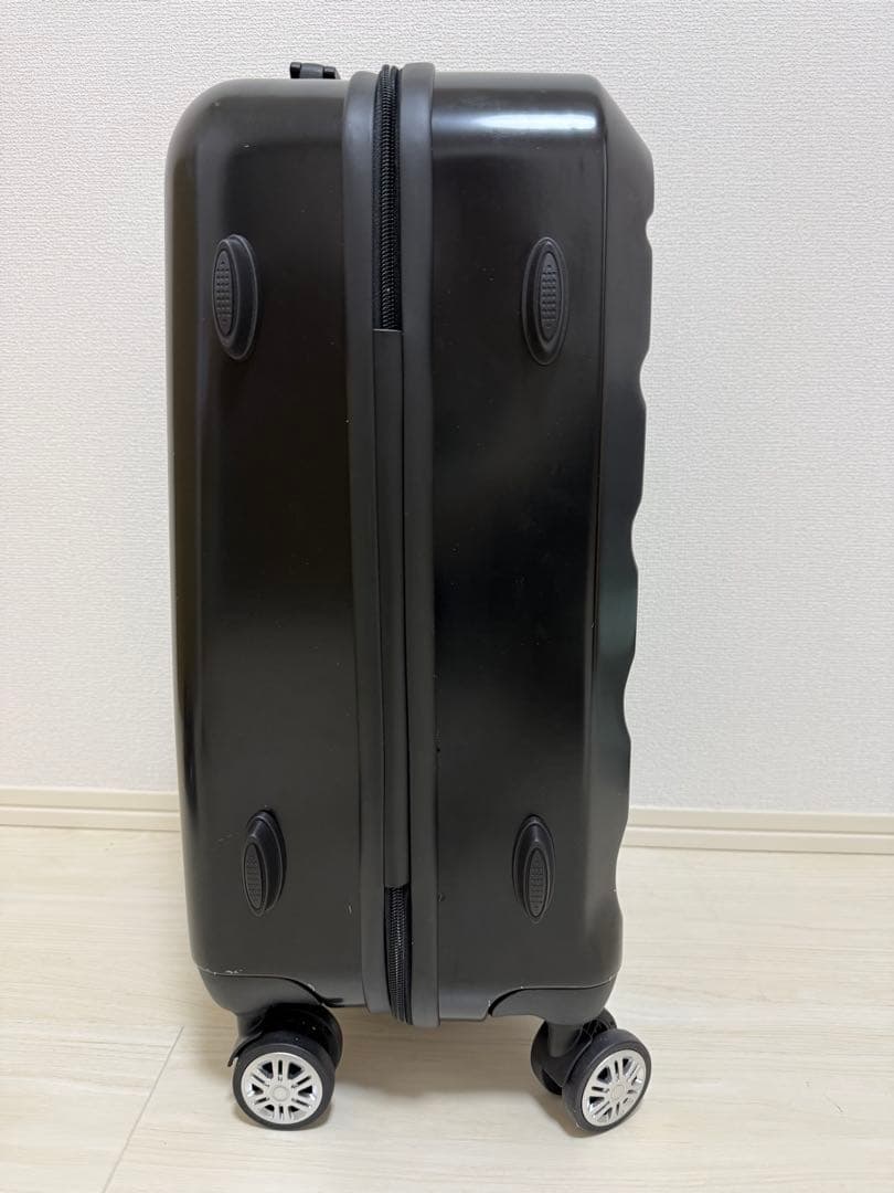 MASTER BUNNY EDITION TOURNAMENT キャリーケース