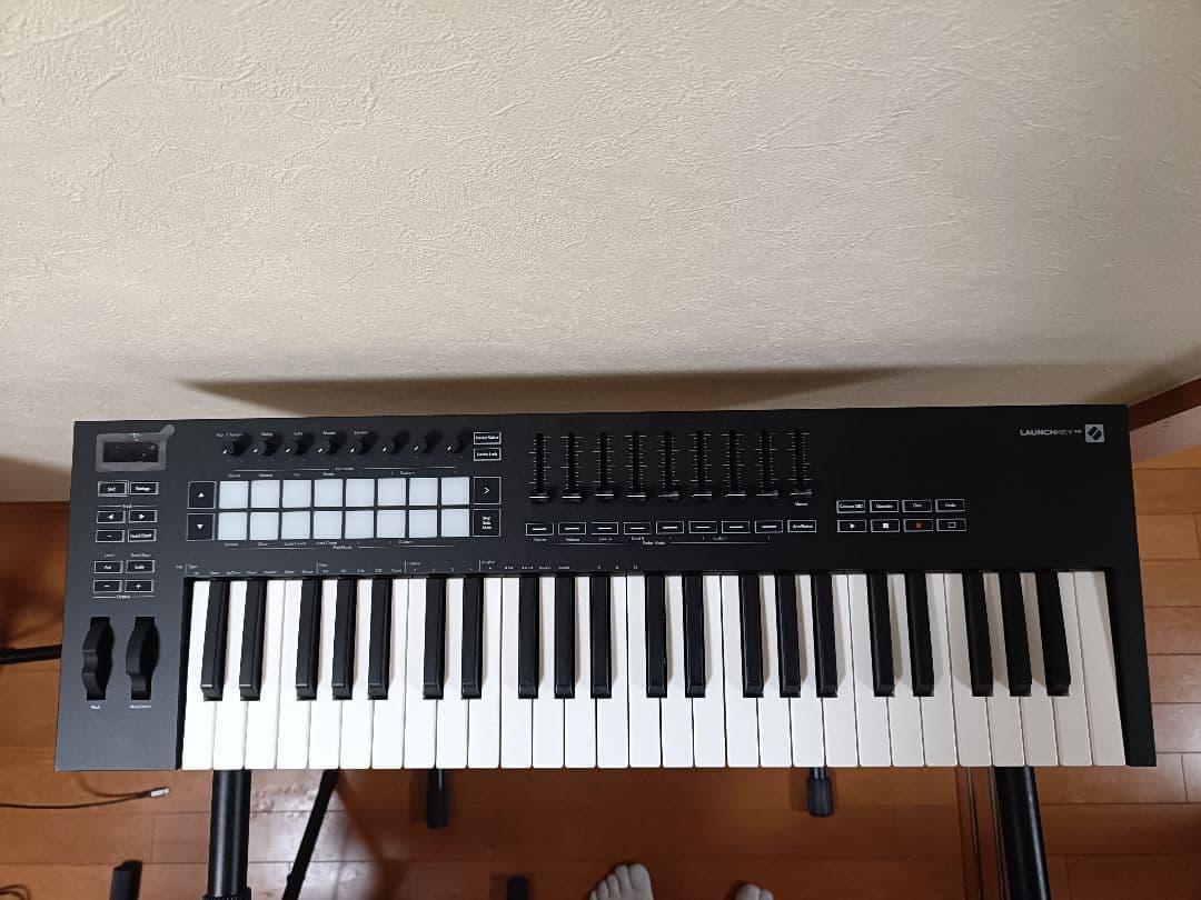 Novationノベーション Launchkey49 MK3 MIDIキーボード