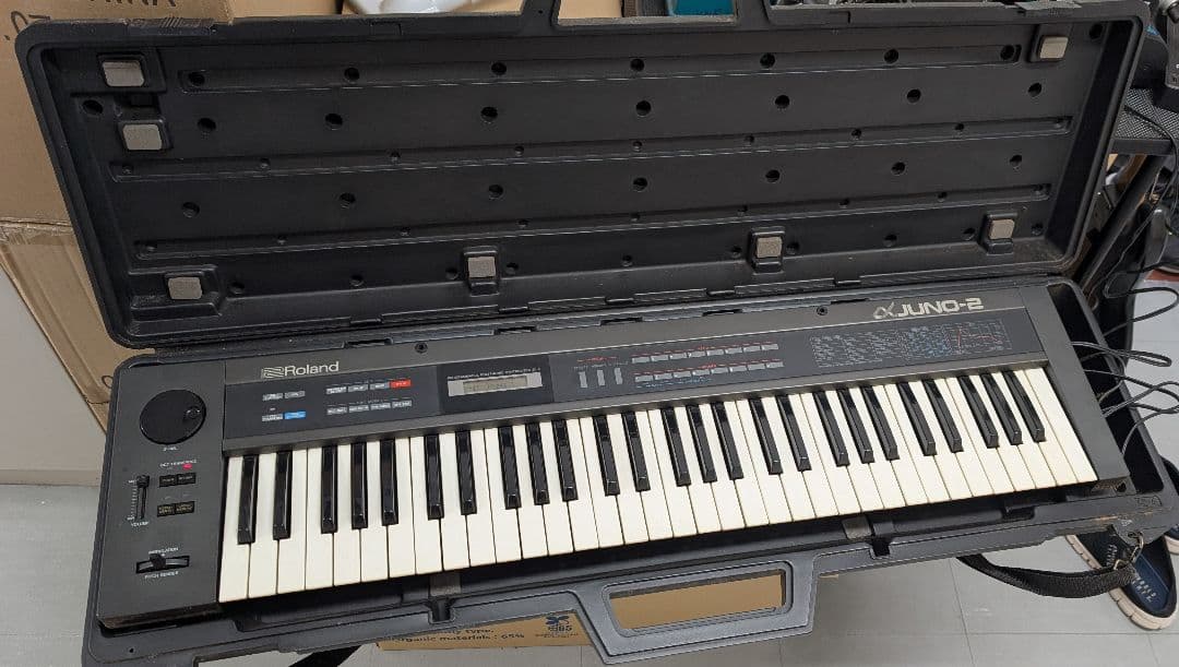 【通電確認のみ】Roland JUNO-2 プログラマブルシンセサイザー