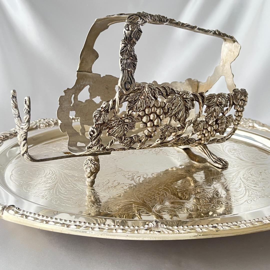 【英国】ワインボトルホルダー【シルバープレート】葡萄と蔦のレリーフ