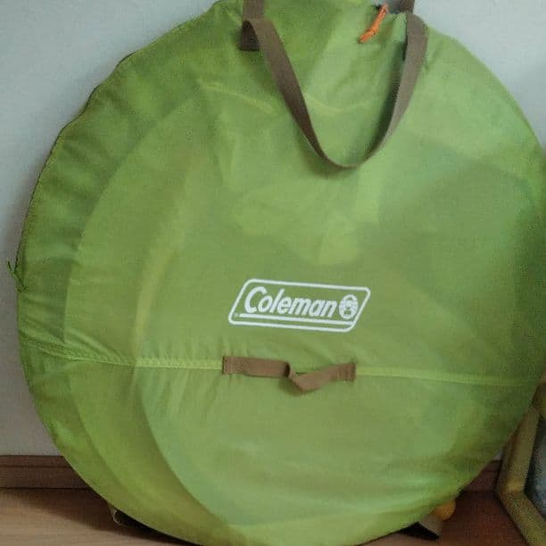 コールマン　ポップアップテント　フルクローズ可能！海やピクニック、デイキャンプに