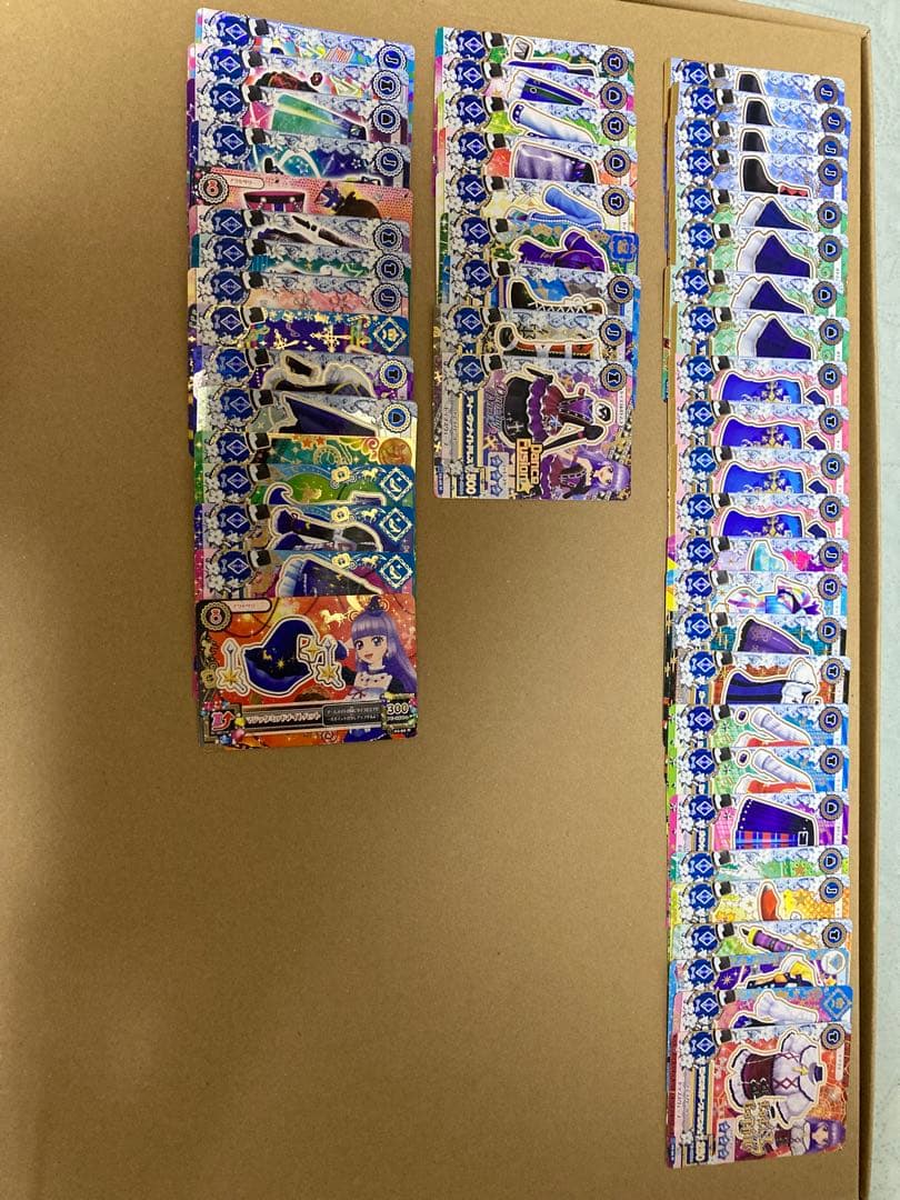 アイカツカードまとめ売り　206枚とバインダー