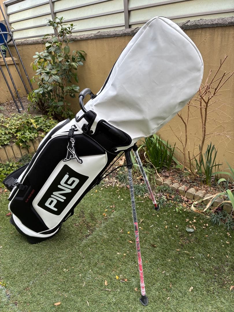 PING キャディバッグ ホワイト・ブラック　ワンポケット