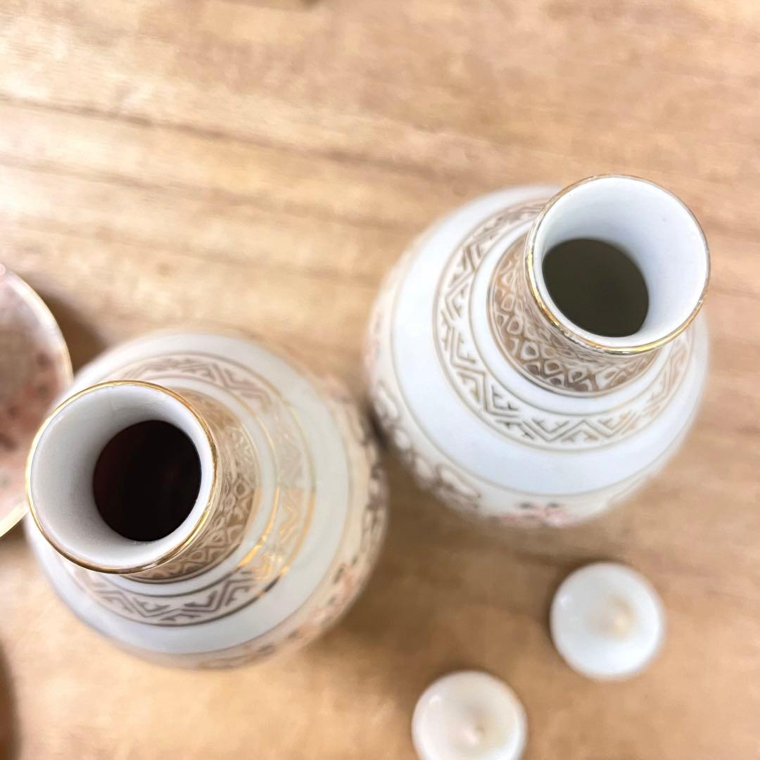 九谷焼 酒器セット 敷き皿付きお猪口 5客 お銚子2個 小鉢 1個 共箱付き