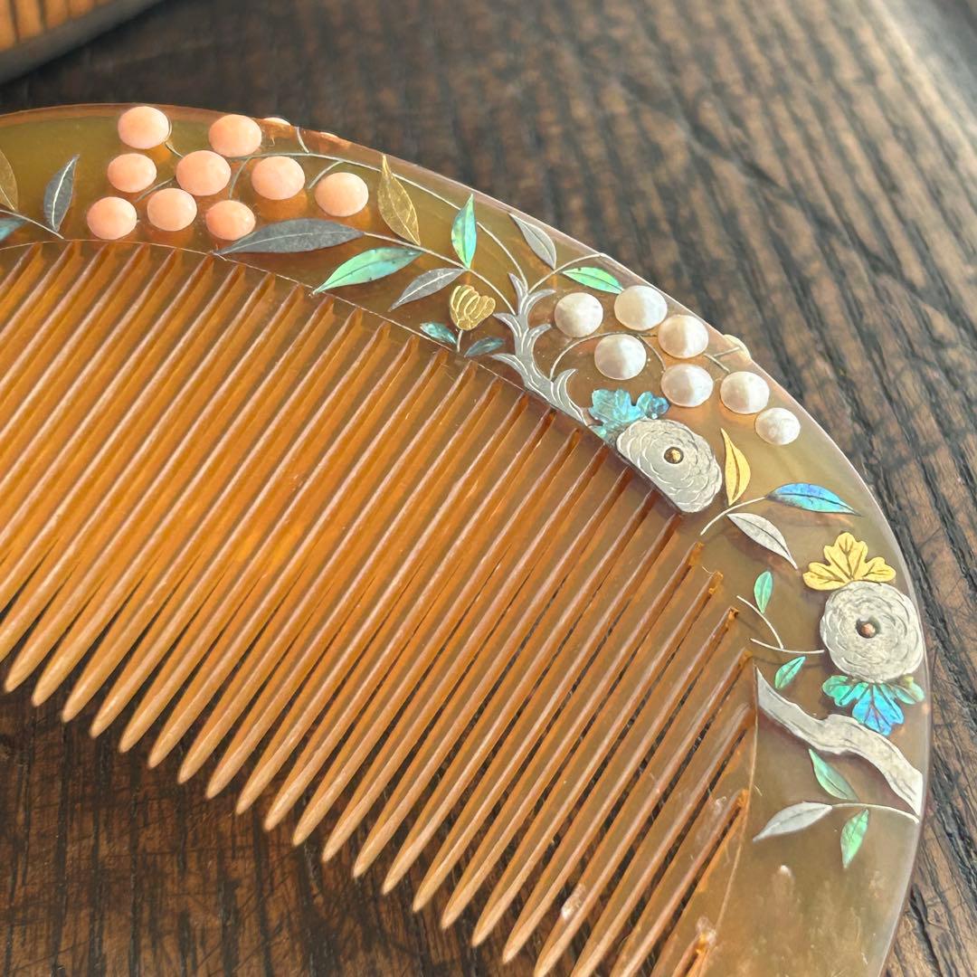 アンティーク　白甲に螺鈿さんご真珠　春風作　かんざし笄セット