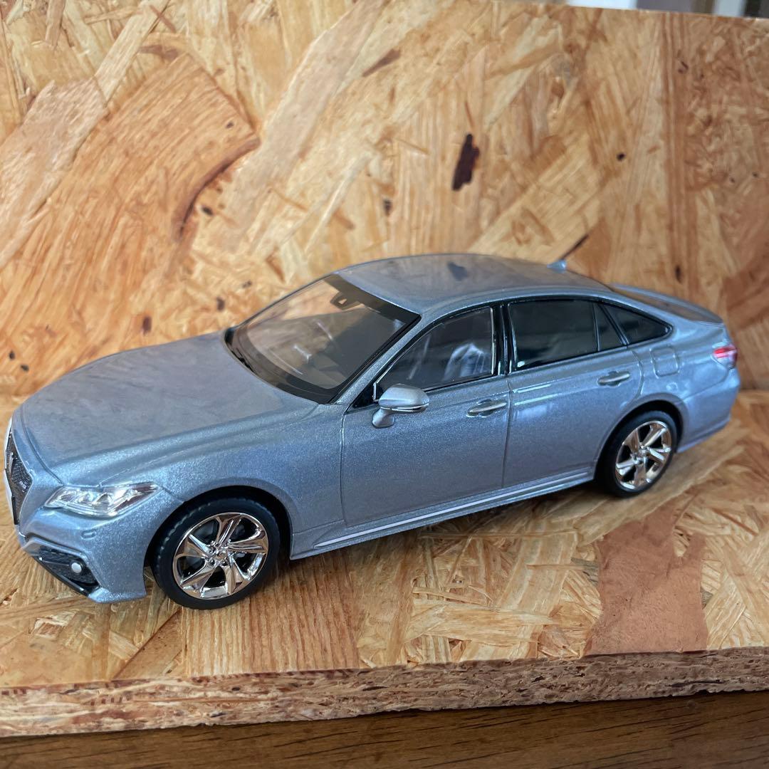 トヨタ非売品カラーサンプル クラウンRS Advance ミニカー