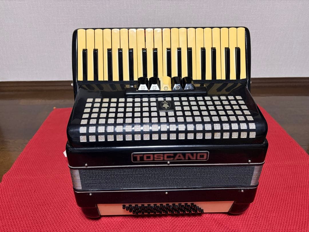 toscano アコーディオン