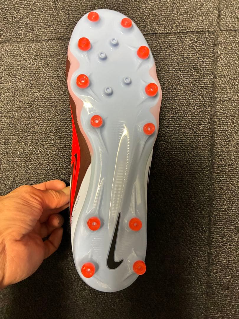 Nike Phantom6 LOW PRO AG 人工芝サッカーシューズ