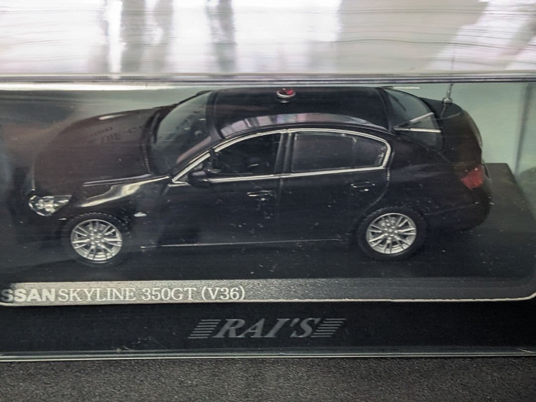 RAI'S 1/43 日産 スカイライン 350GT V36 要人警護車両