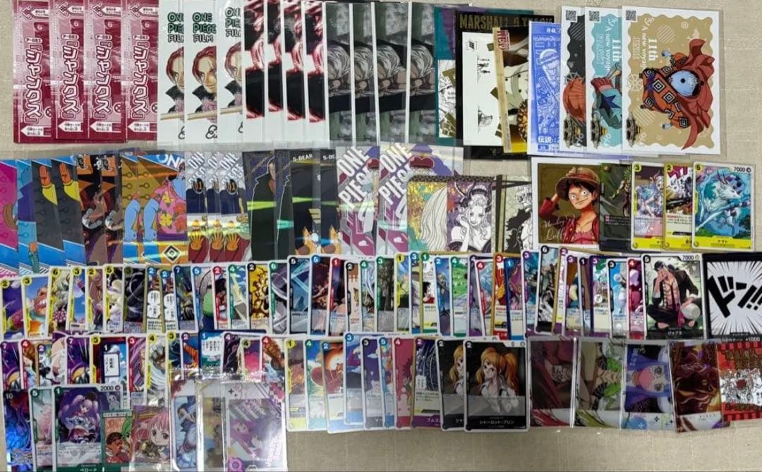 ONE PIECE ワンピース　トラファルガー・ロー　ぬいぐるみ　缶バッジ