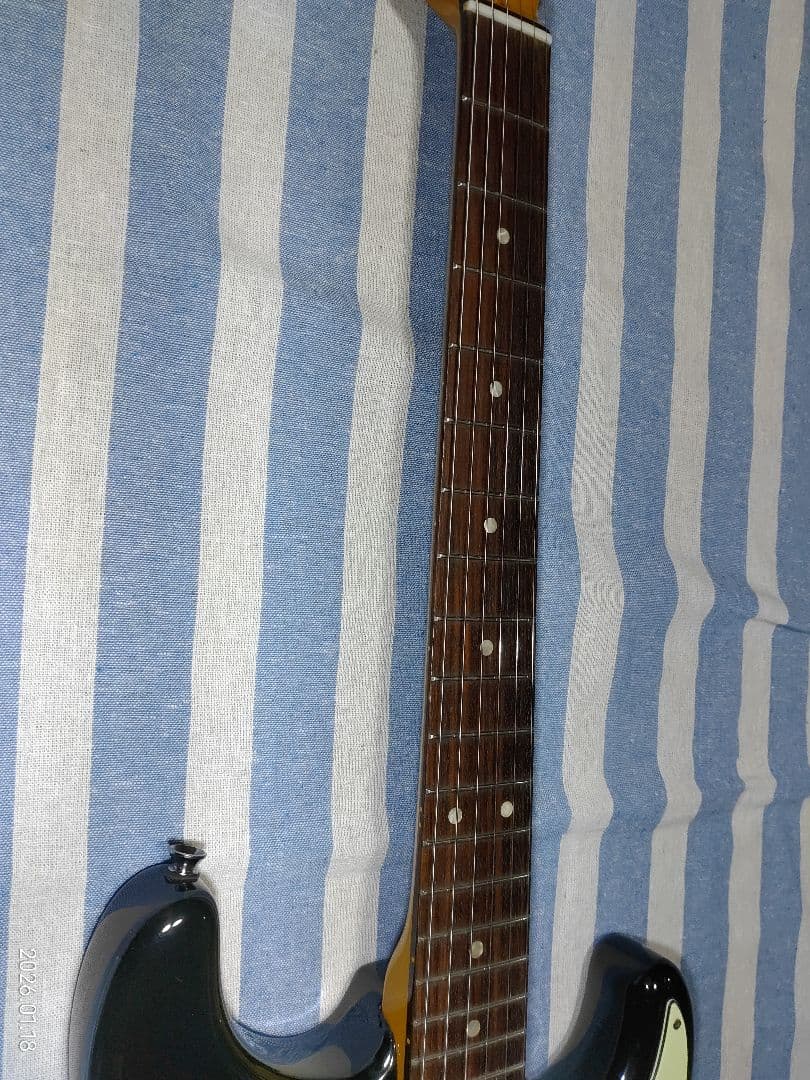 Laid BackブランドのストラトタイプギターST400 3TSまずまずキレイ