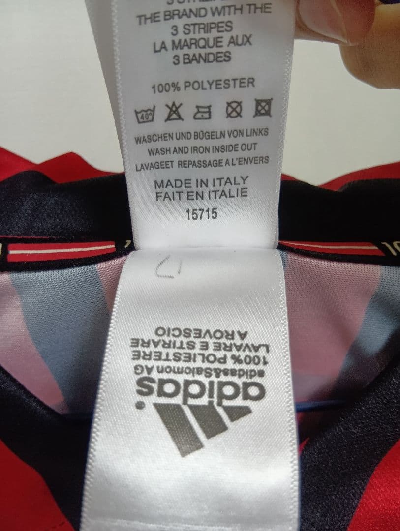 アルベルティーニのミラン100周年記念ユニフォーム