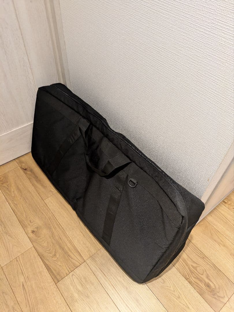 nerudesignworks × what we wantテーブル黒　ケース付