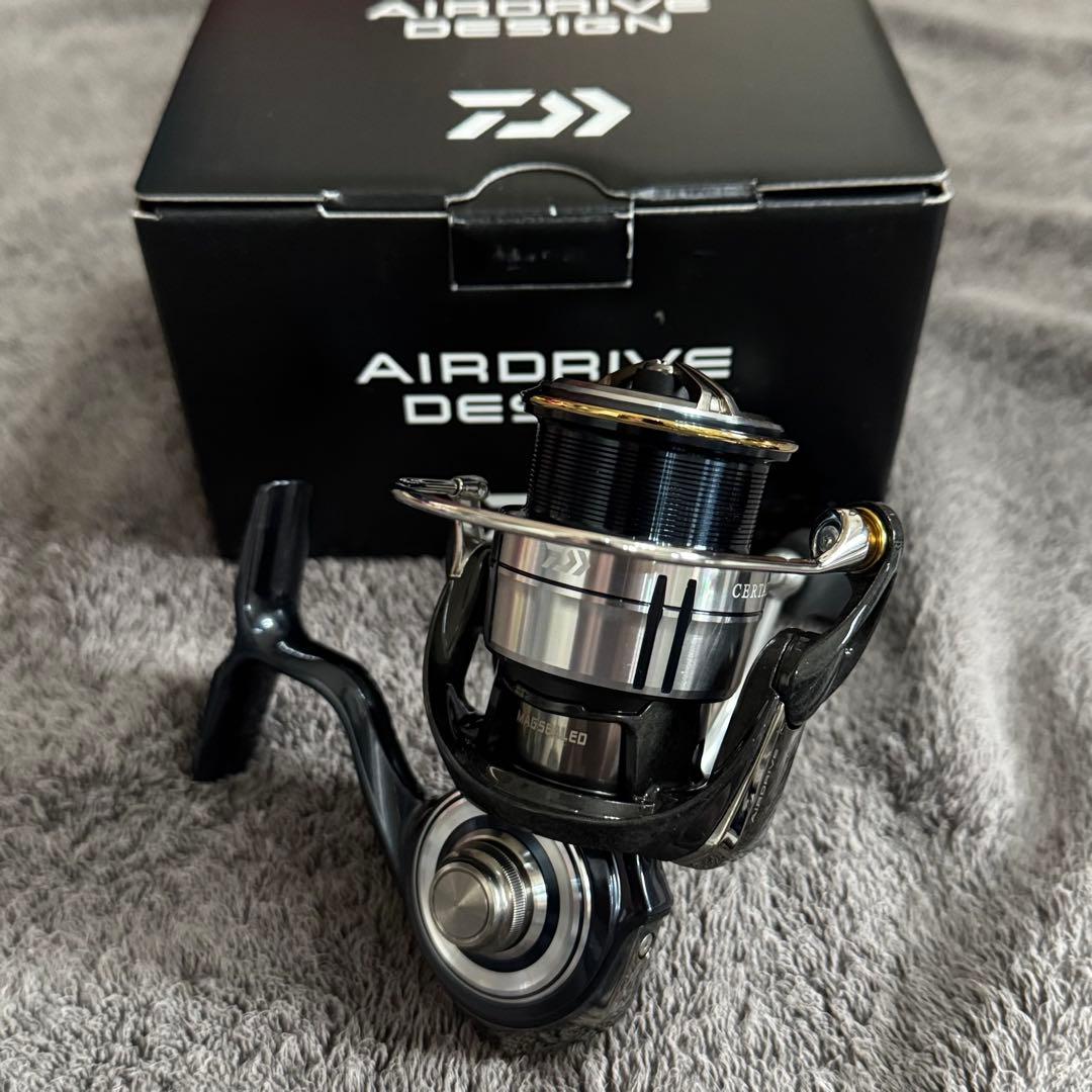 新品　DAIWA 19セルテート(CP) LT2500S-XH