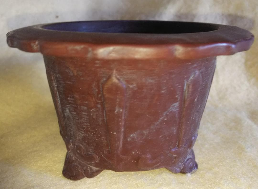 茶色 陶器製 装飾的な鉢 約10cm