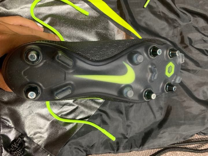 NIKE サッカースパイク ファントム ビジョン 海外限定　25cm