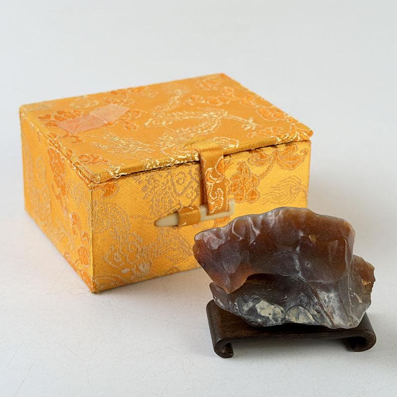 天然石　鑑賞石　瑪瑙　原石　唐木台付　置物　Z　8612