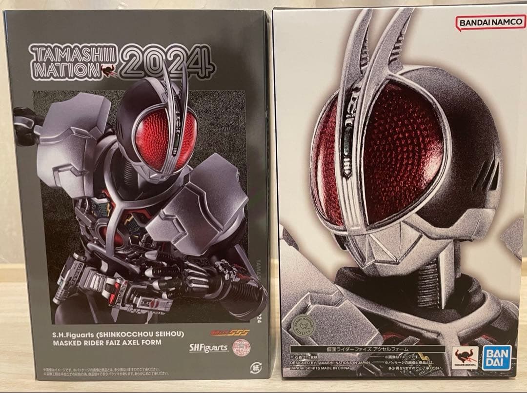 S.H.Figuarts 真骨頂製法 仮面ライダーファイズアクセルフォーム