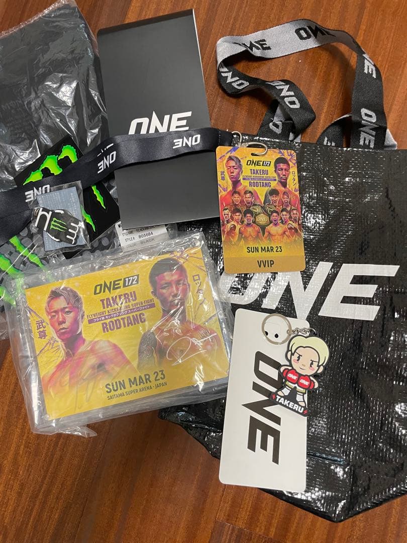 【未使用】ONE 172 武尊vsロッタン vvip席 限定グッズ　サイン入り