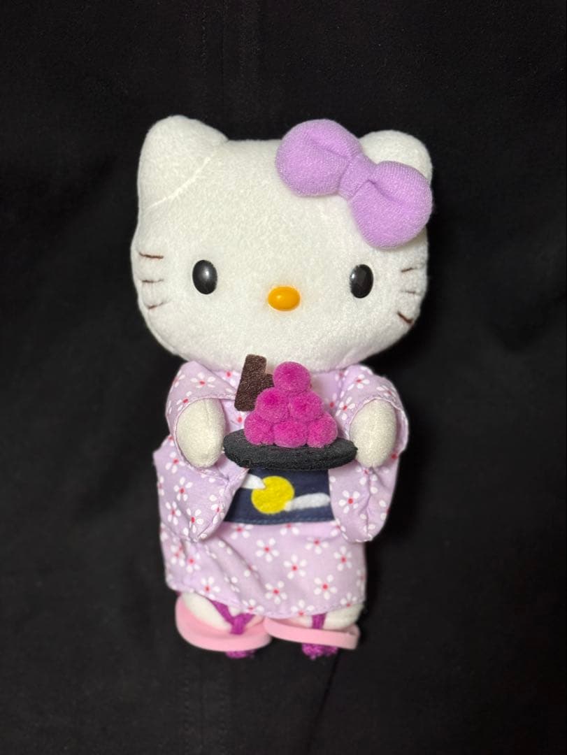 ご当地キティ　サンリオ　ハローキティ　着物ぬいぐるみ　ぶどう　月見　限定
