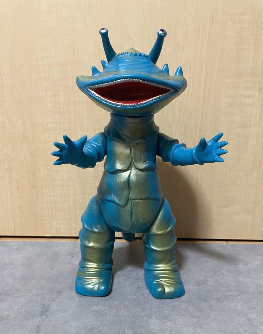 ブルマァク復刻　カネゴン