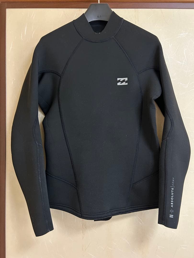 週末価格ビラボンウェットスーツ　Mサイズ