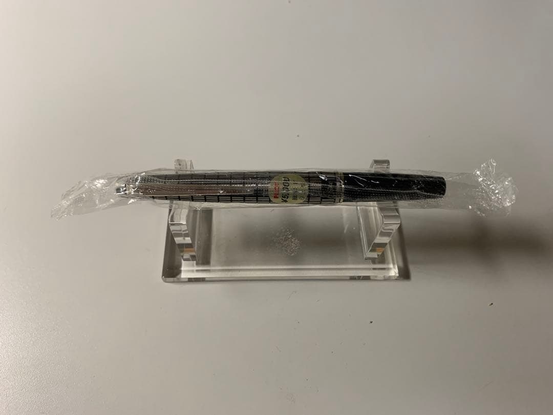 パイロット万年筆　エリート　 格子 18Ｋ　Ｆ（細字） PILOT Elite