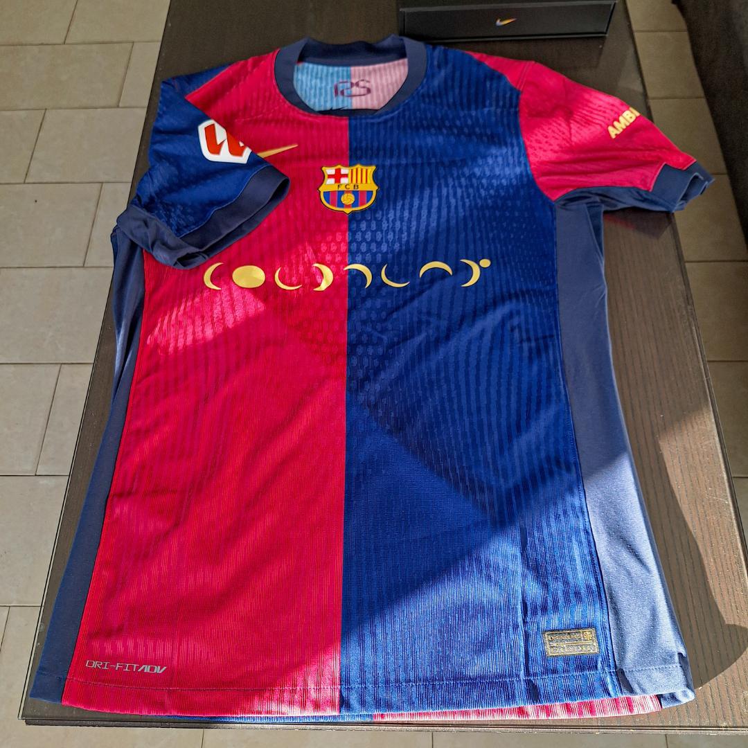 【販売1/24まで】FCバルセロナ X Coldplay 数量限定ユニフォーム