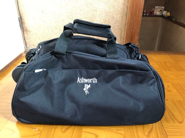 Ashworth のキャリーバック　(DAIKINのロゴ入り)