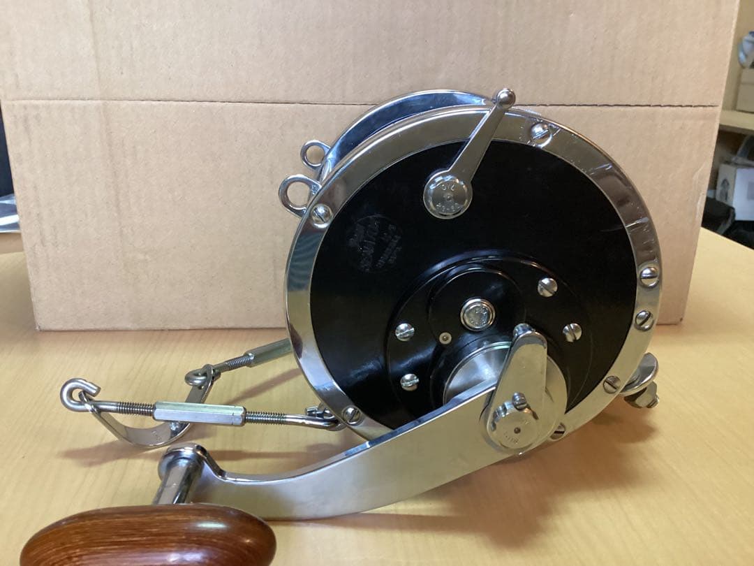 Penn SENATOR 12/0 ハンドルドラグ ピニオンギア強化済み