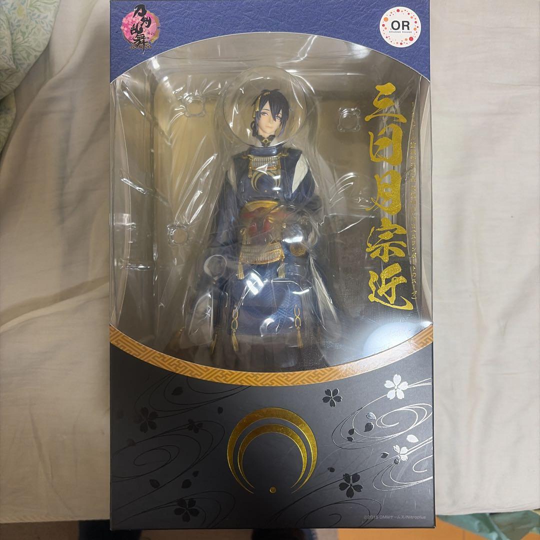 刀剣乱舞 三日月宗近 フィギュア 1/8