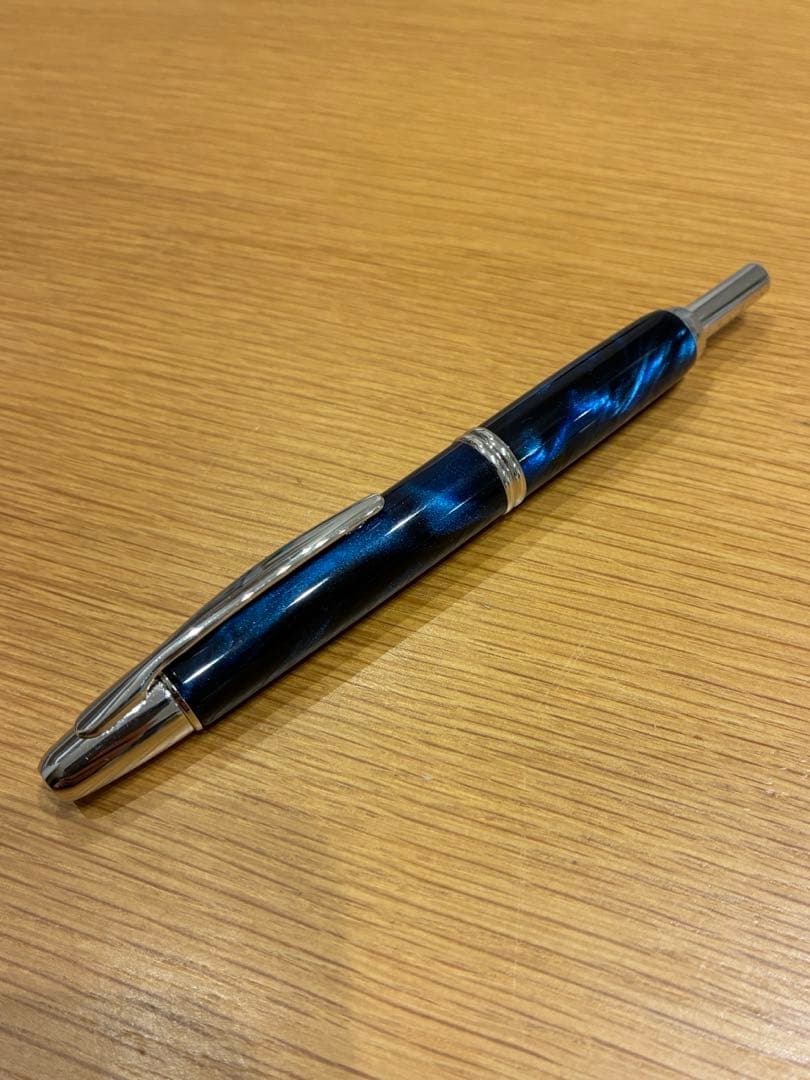 パイロット（PILOT）万年筆 キャップレスSE マーブルブルー/ペン種:EF