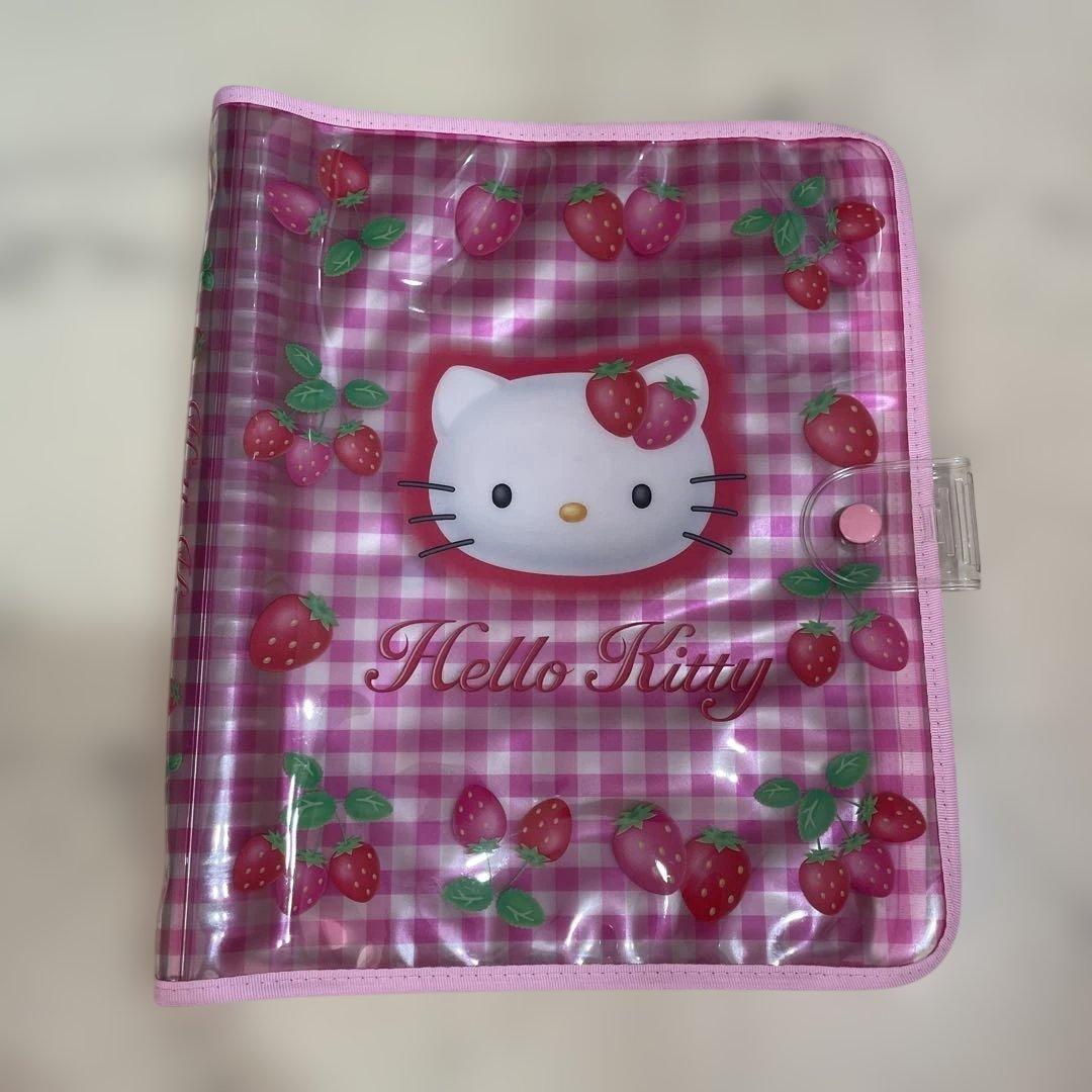 ハローキティ　ファスナー付きルーズリーフ　サンリオ