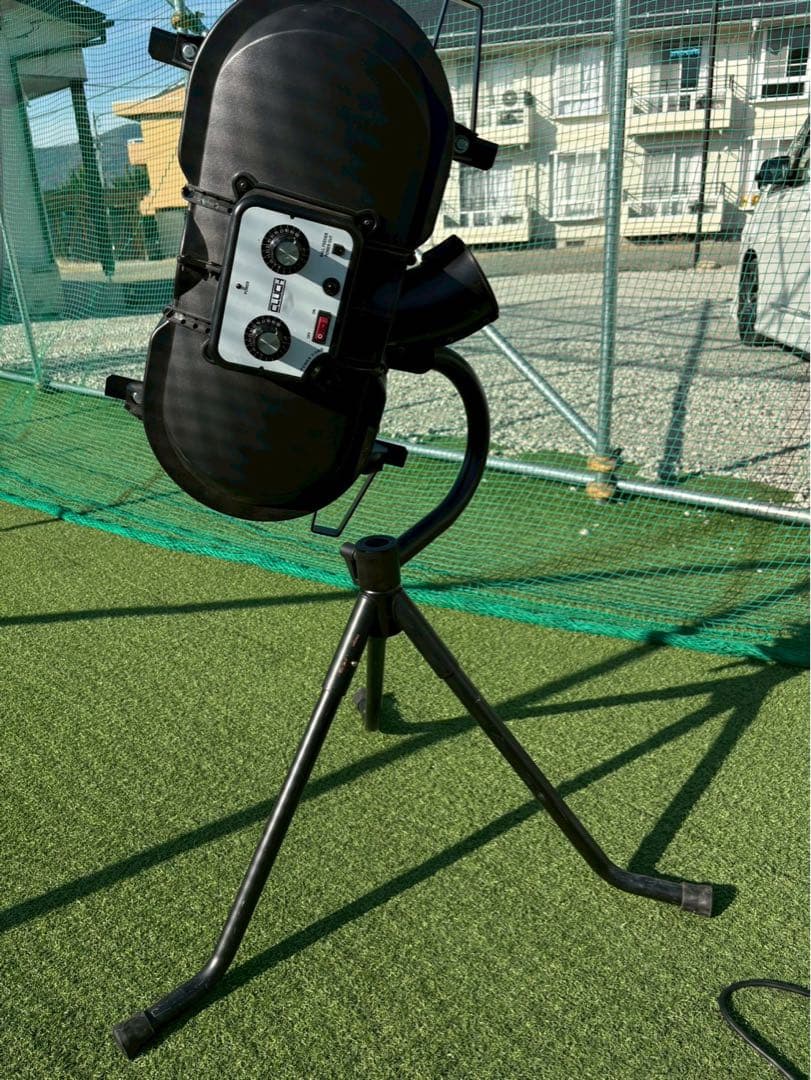 オーブ ピッチングマシン 速度調整可能（硬式使用）