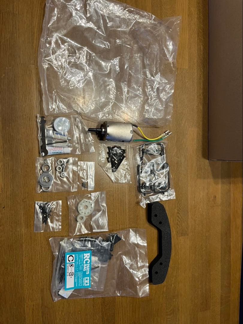 タミヤ 1/10RC Honda CR-Z (FF-03)(未組立)