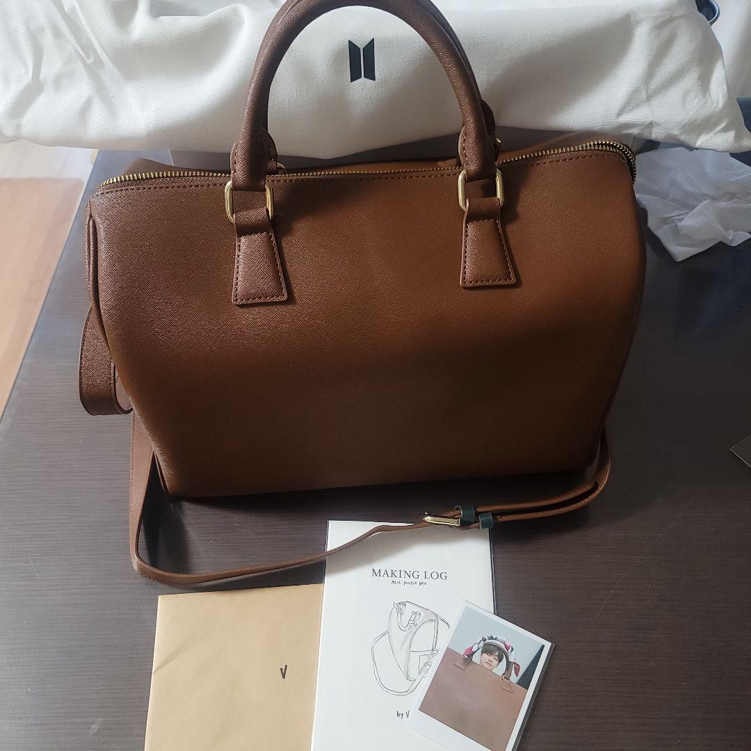 アイドル ARTIST MADE COLLECTION BY BTS V