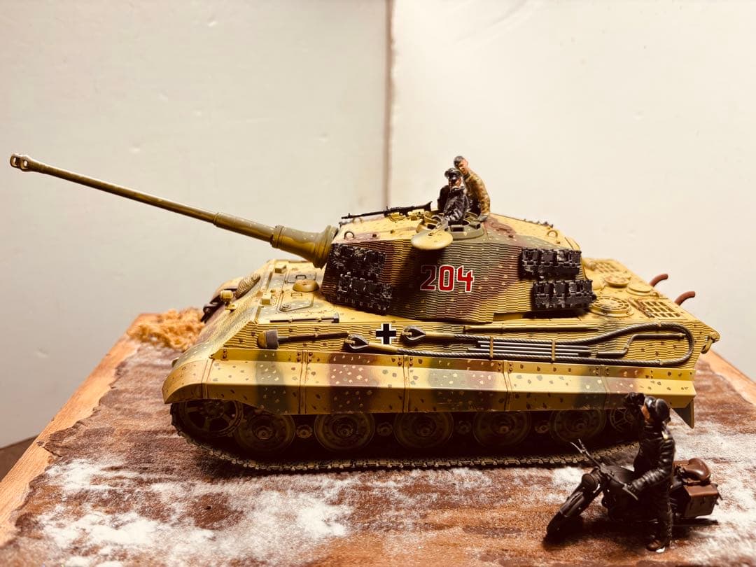 タミヤ1／35 ドイツ軍　キングタイガー