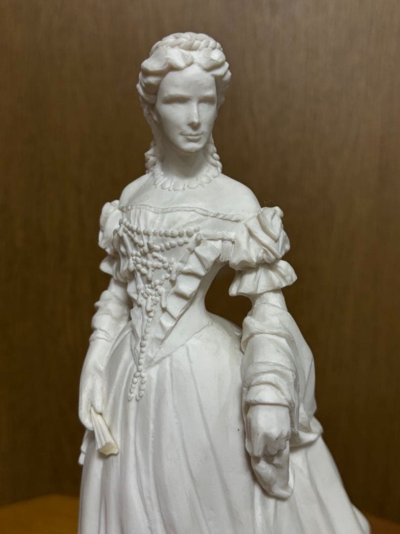 皇妃エリザベートの像　ジャンク