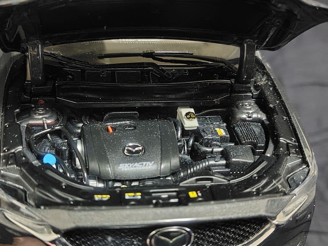 MAZDA CX-5　モデルカー　1/18