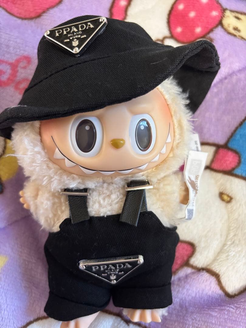 【正規品】POPMART ラブブ マカロン　洋服付