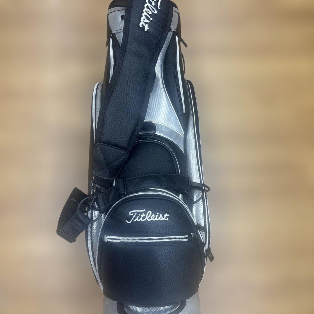Titleist ゴルフバッグ・キャディバッグ 黒/白