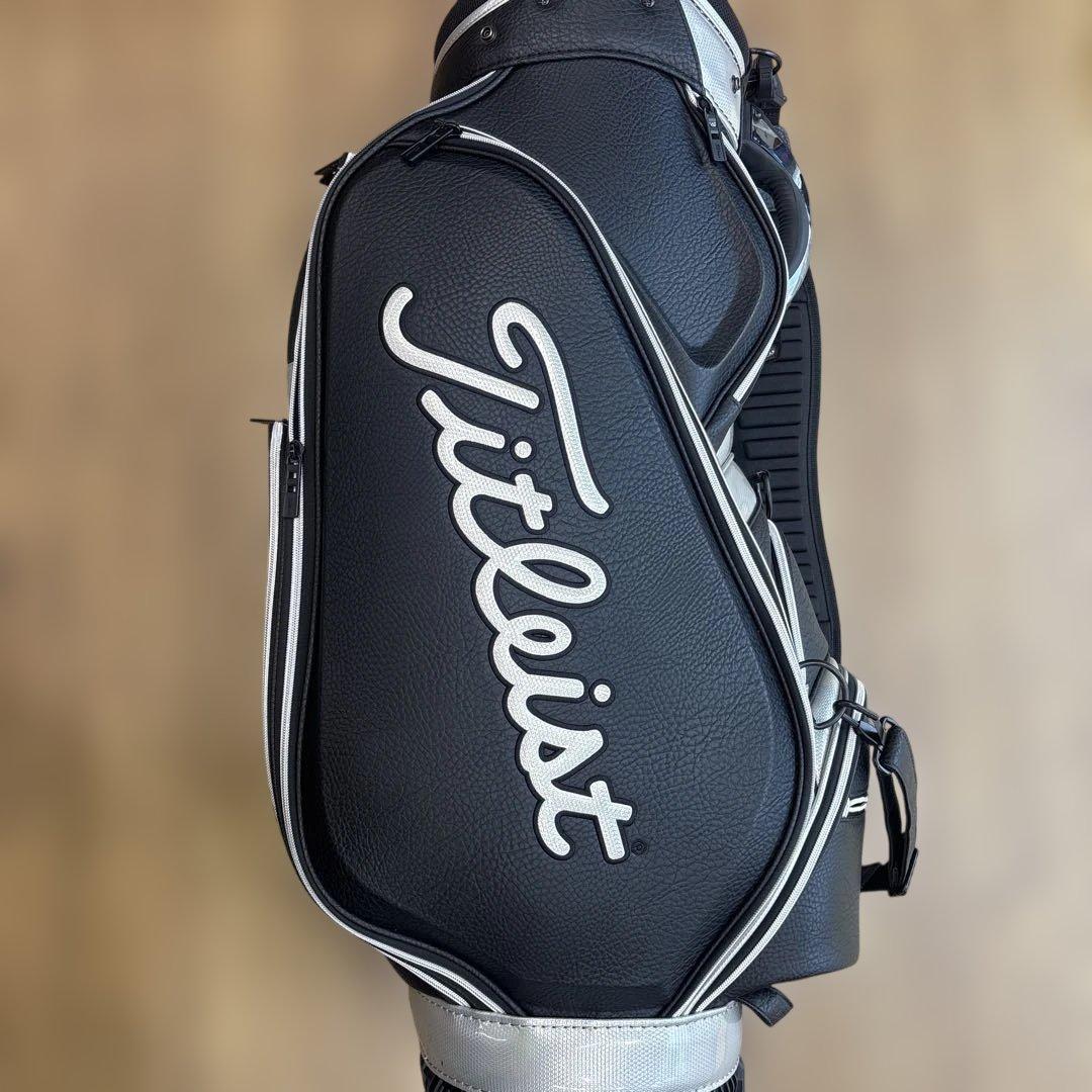 Titleist ゴルフバッグ・キャディバッグ 黒/白