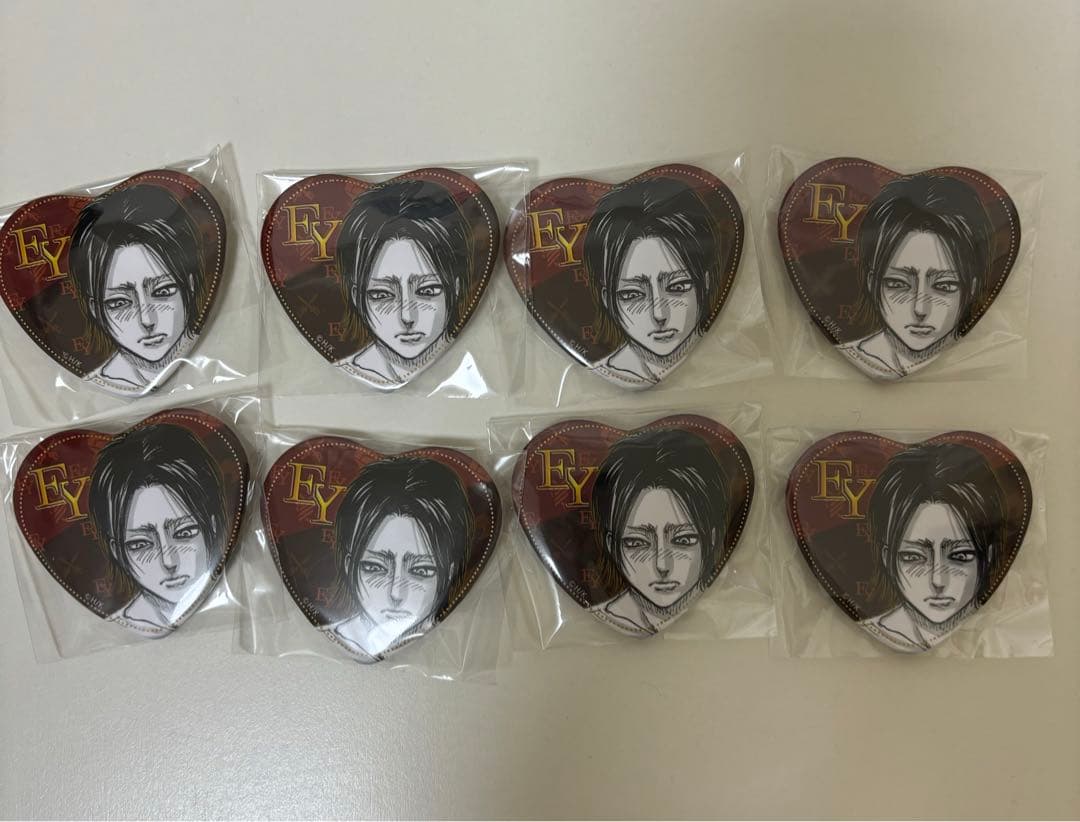 進撃の巨人 anique バレンタイン ハート型缶バッジ エレン