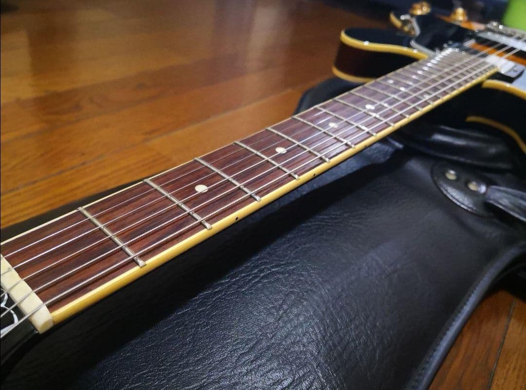 美品! エピフォンジャパン ES-335！