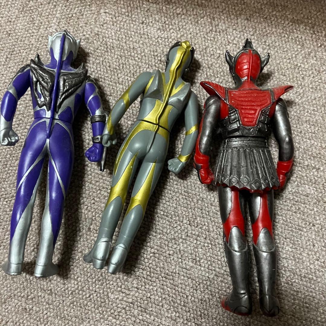 ウルトラマンティガ　カミーラ　ヒュドラ　ダーラム　三体セット　廃盤　希少ソフビ