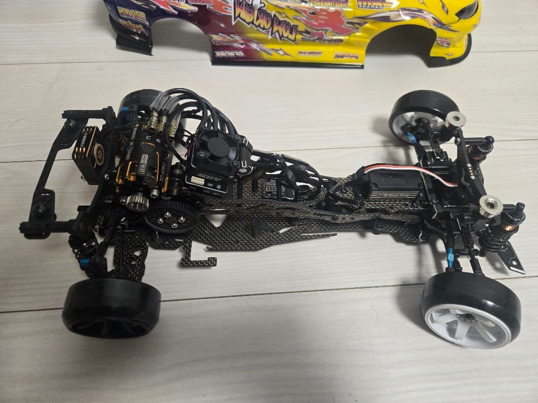ラジコン 即ドリフト 引退 フルセット サクラD5フルオプ サンワM17
