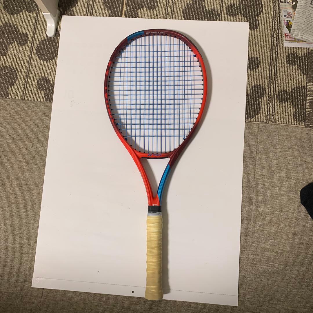 YONEX VCORE100テニスラケット グリップサイズG2 ①
