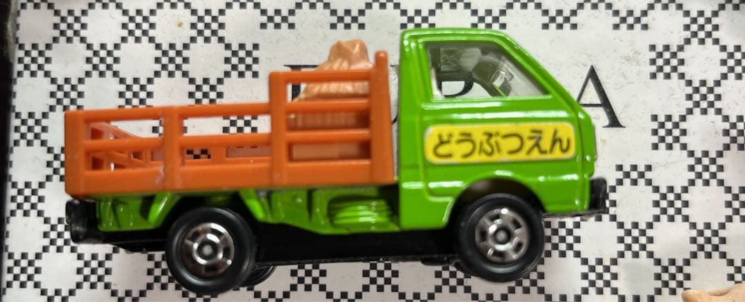 トミカプレイセットどうぶつえん✨希少日本製トミカ✨入手困難　オークション高額取引